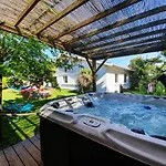 Gasthuis La Maison Bisca 4*
