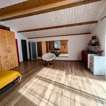 Gasthuis La Maison Bisca 4*